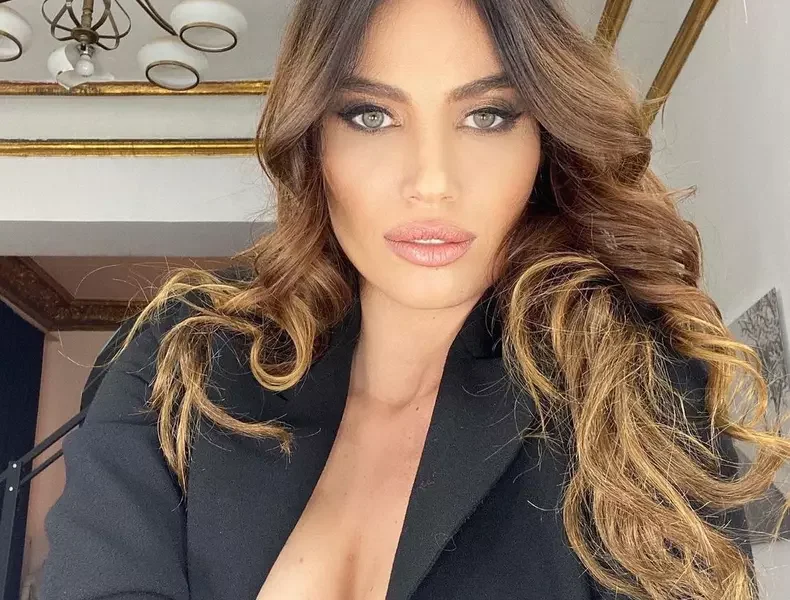 ALINA PUȘCĂU: Imagini cu vedeta după cancer. Declarații șocante