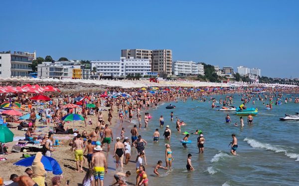 Eforie Nord 2026: Weekend scump! Și porumbul fiert e lux