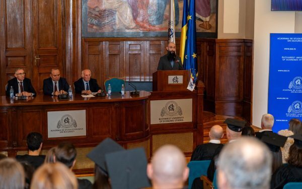 România: 32% din joburi cer studii superioare în 2035
