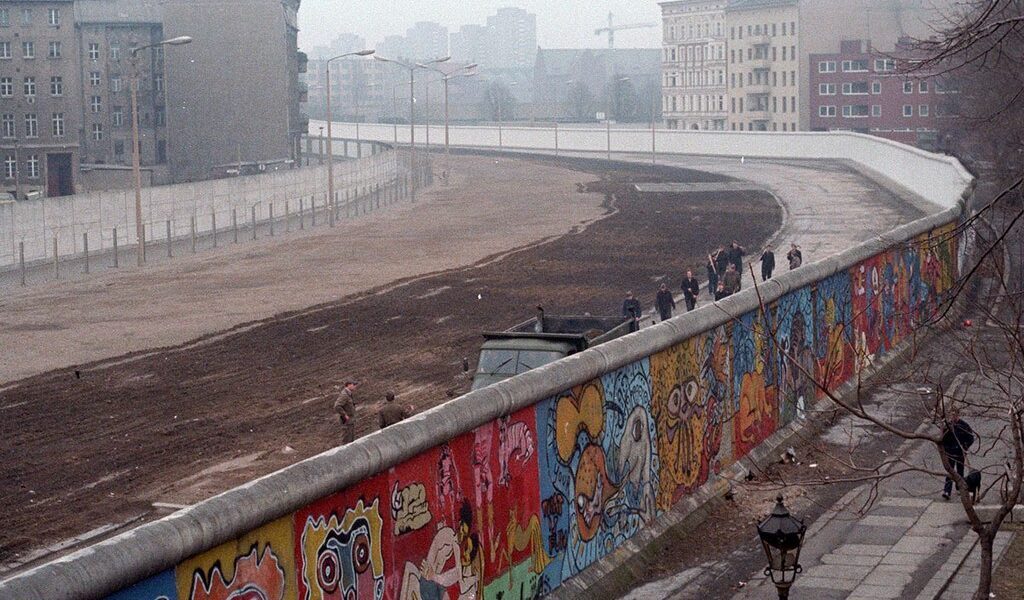 Berlinul: Avertisment despre glorificarea DDR în estul Germaniei