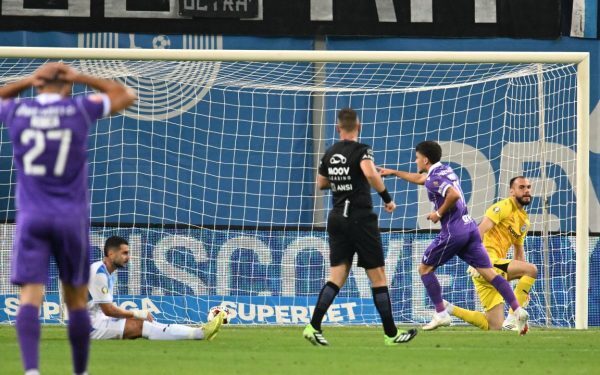 Universitatea Craiova - FC Argeș ACUM, ȘOC pe ”Oblemenco” în minutul 7! Craiova, fără șut pe poartă în prima repriză