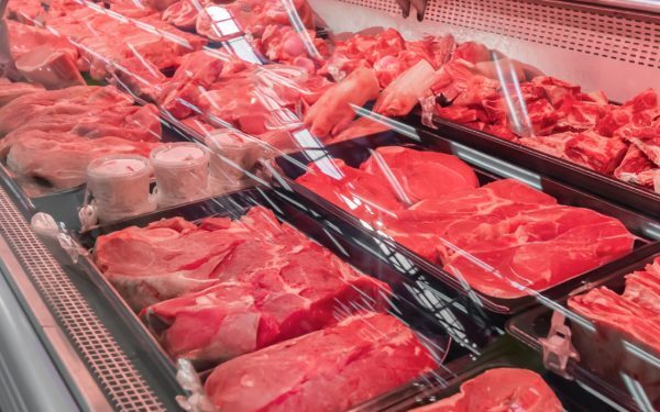 Carnea toxica din supermarket: Evita aceste produse periculoase