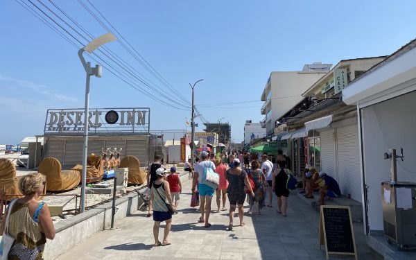Eforie Nord: Cât costă un prânz? Bonul unui turist, viral pe Facebook