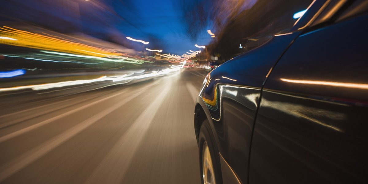 Mașini electrice: De ce se ascund de recordurile de viteză?