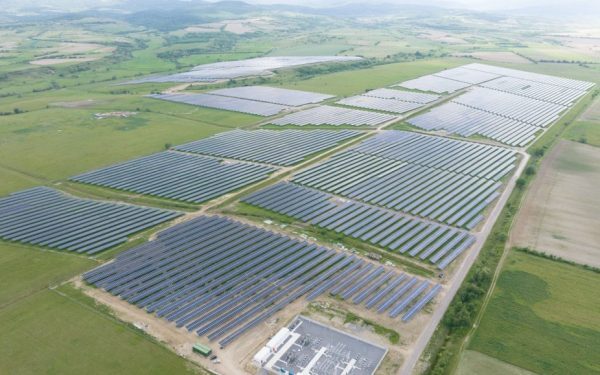 Proiect solar uriaș în România: €229 mil. finanțare pentru Econergy