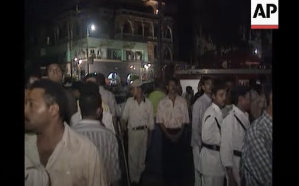 Incendiu devastator în Cairo: Doi morți după prăbușirea unui lift în mall