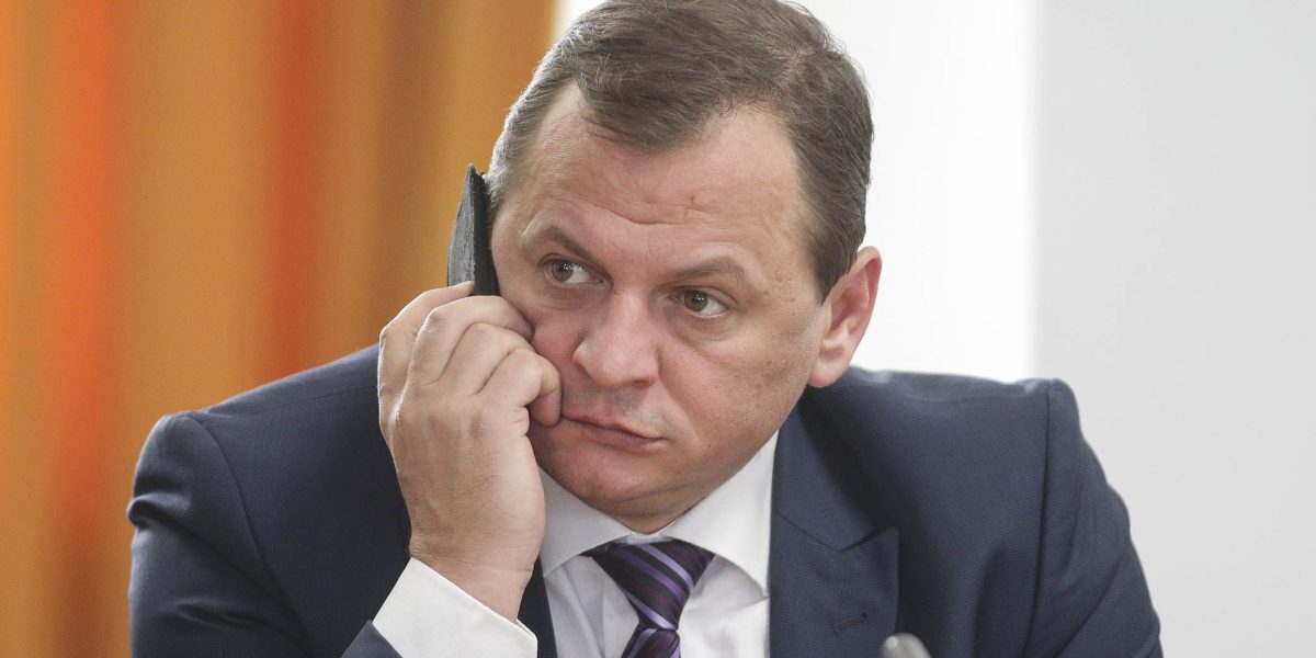Educația tace în cazul doctoratului lui VLĂSE. SIE e implicat