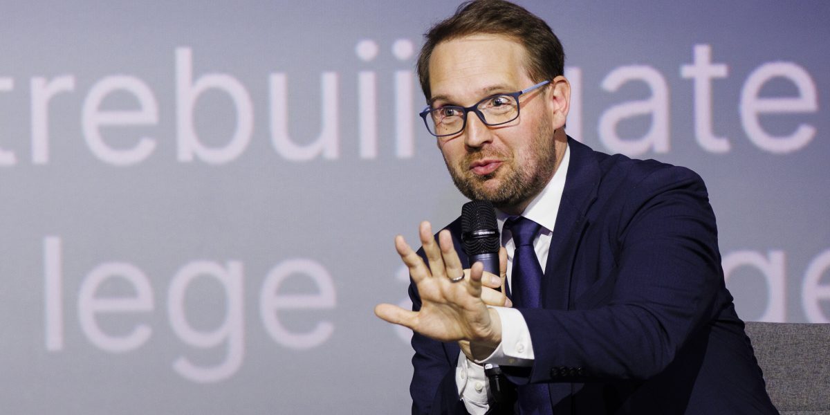 Fritz, decizie radicală: 10% din salariu, tăiați „așa spune legea”