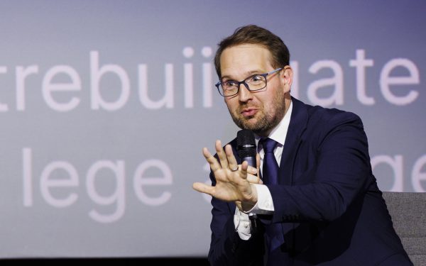 Fritz, decizie radicală: 10% din salariu, tăiați „așa spune legea”