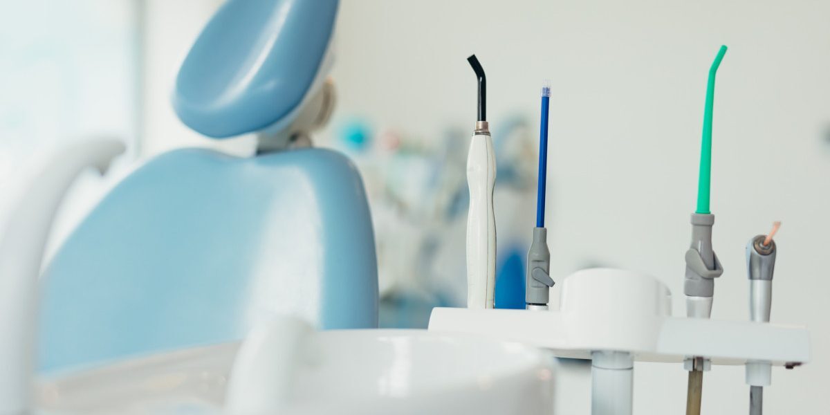 Dentisti în plus: Colegiul cere mai puține locuri la buget
