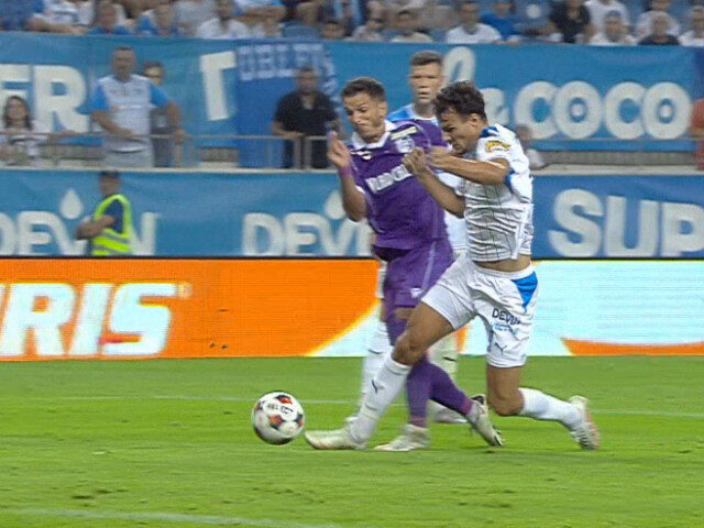 Universitatea Craiova: Penalty refuzat în minutul 90? Reluările spun tot