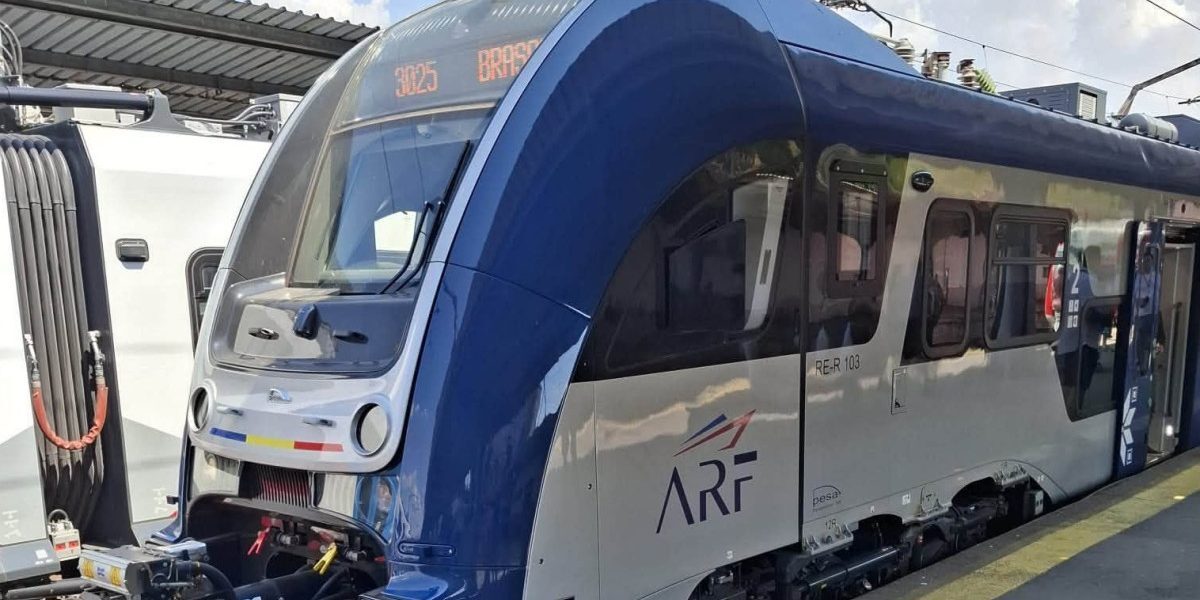 Trenul PESA, dezastru pe șine: O oră întârziere și căldură insuportabilă