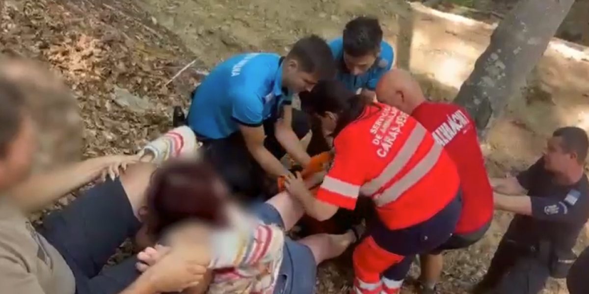 Turistă blocată pe munte, salvată de Jandarmeria Montană