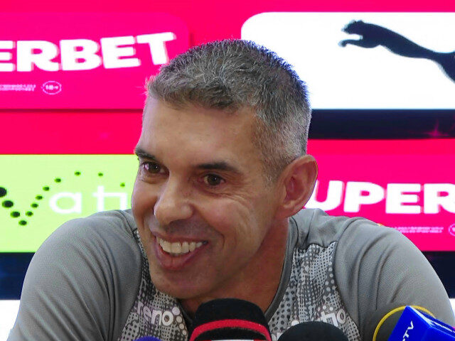 Campos l-a uitat pe Pușcaș. Apoi și-a cerut scuze