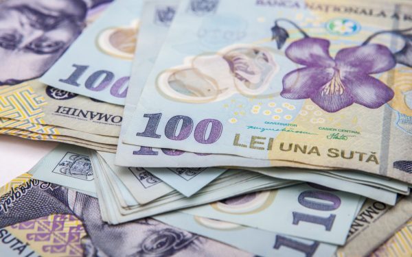 Diaspora: Guvernul lansează ajutor financiar pentru românii de peste hotare
