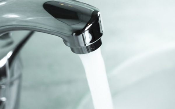 Mangan în apa de la Pitești: Lacul Budeasa, sursa, e pe terminate