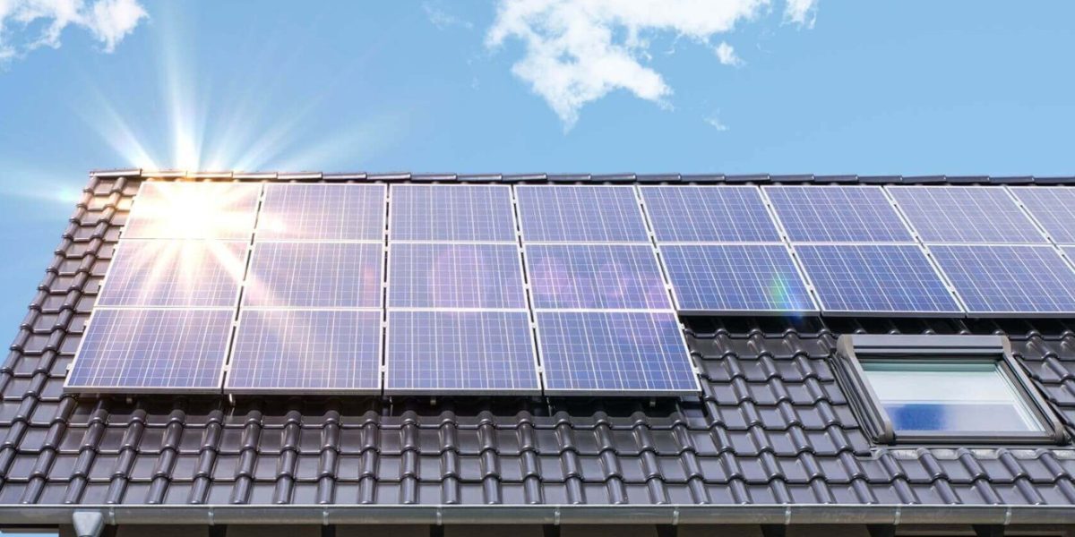 Panouri fotovoltaice: ce le rezervă viitorul după 25 de ani