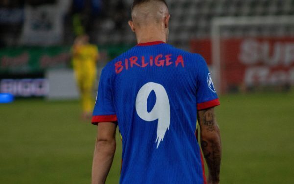 FCSB-UTA: Bîrligea absent! Baciu, dileme la echipă