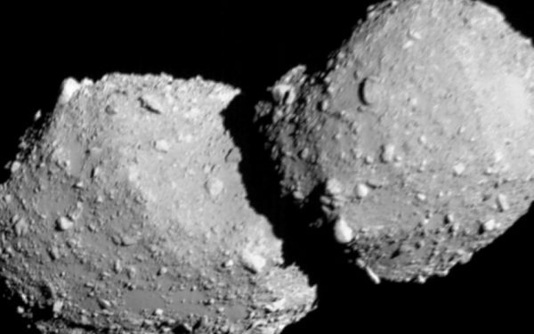 Japonezii, record la survolul unui asteroid