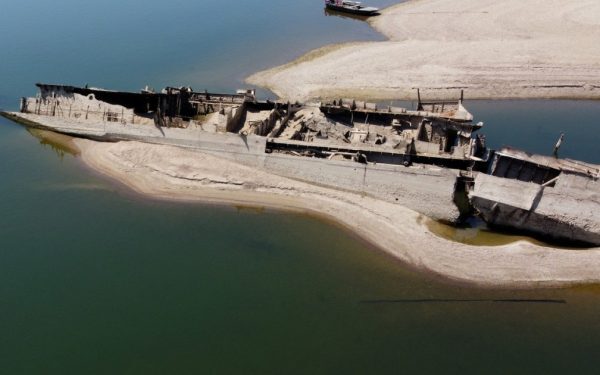 Nave naziste ies la suprafață pe Dunăre, scăzută istoric