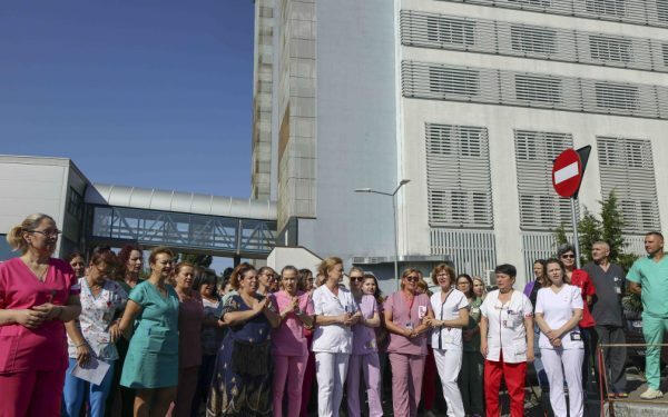 Salarii noi în Sănătate: Sindicatele, propunere de impact la Guvern
