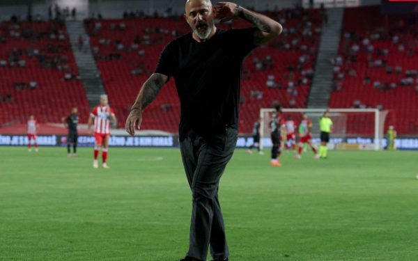 Stankovic scuipă spre arbitru, Steaua Roșie, UCL eliminată, demisie