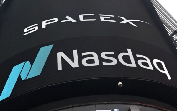 SpaceX, prăbușire record. Explozie cheltuieli AI, termin expiră interdicția