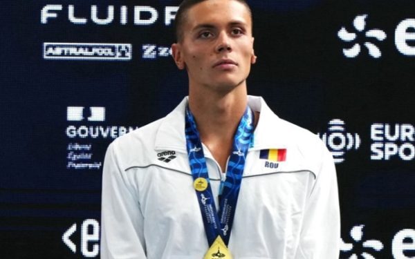 Popovici AUR la 200m: European Aquatics uimit