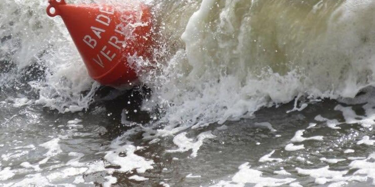 Eforie Nord: Bărbat, salvat de 3 ori, s-a înecat în mare