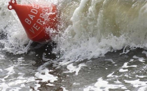 Eforie Nord: Bărbat, salvat de 3 ori, s-a înecat în mare