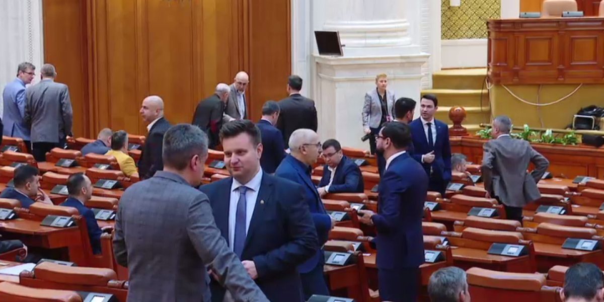 Deputații au blocat fondul salarial de garantare