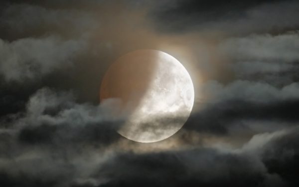 Eclipse Lună 28 august 2026: Când și de unde vedeți spectacolul pe cer