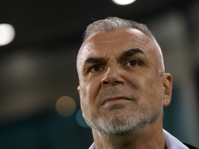 Olăroiu, înlocuit la cârma naționalei: cine vine?