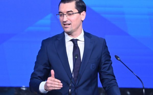 Burleanu, după faliment CFR: Jucătorii refuză salariile eșalonate