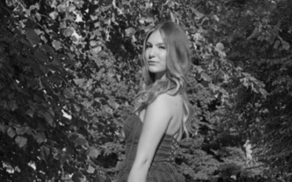Isabelle Sava, 19 ani. Cum a murit în somn? Explicații de la medic