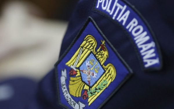 Polițiștii prind droguri ascunse-n metode noi la festivaluri