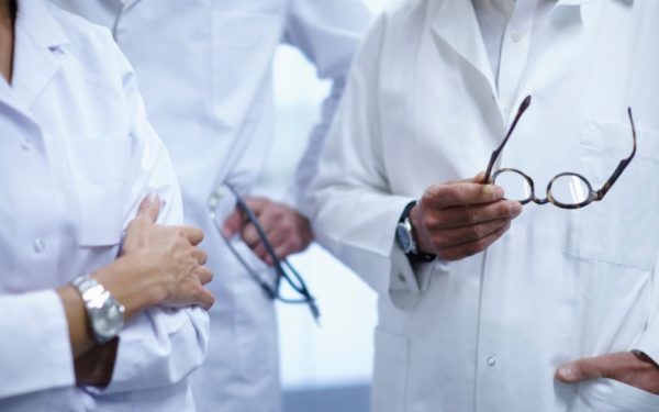 Sănătate: Lege nouă pentru medici și angajări în sistem