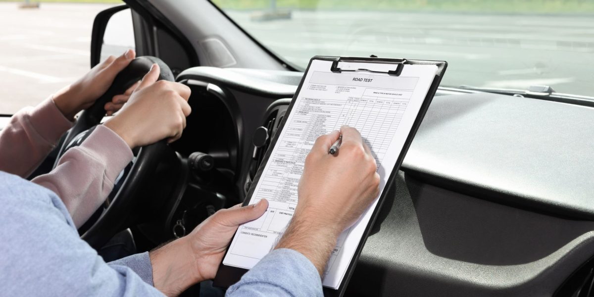 Permisul B: probă veche revine? Examenul devine mai greu