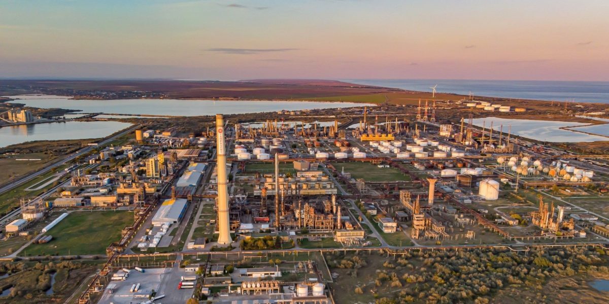 Rompetrol Rafinare, afaceri în urcare la 3,5 miliarde USD