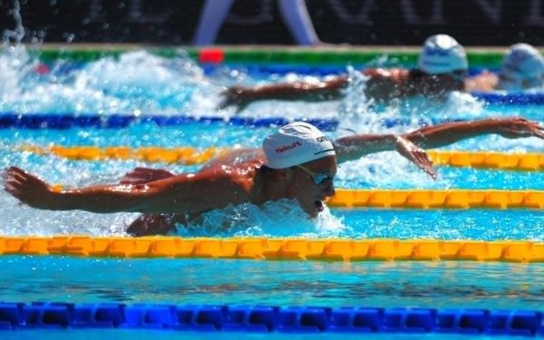 Cinci români vor concura în prima zi a întrecerilor de înot la Campionatele Europene de la Paris » David Popovici intră marți în competiție
