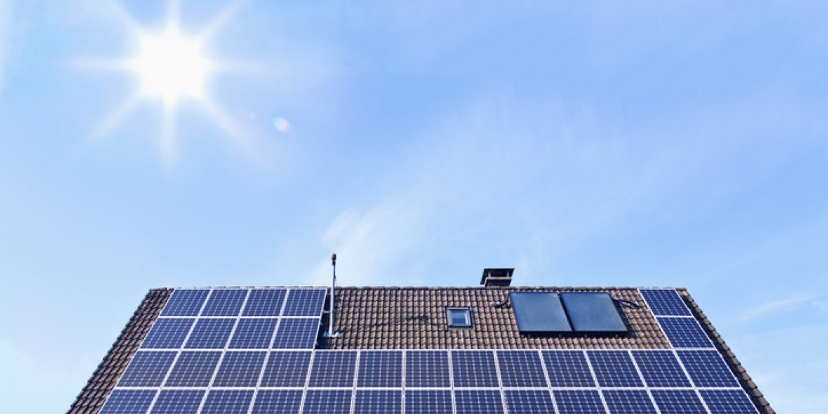 Prosumatorii saltează Cernavoda: Bateriile fac față crizei energetice