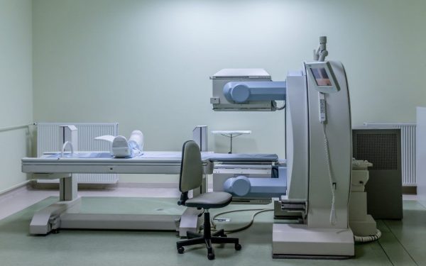 Medicul: Evitați vitamina X înainte de RMN. Riscați toxicitate