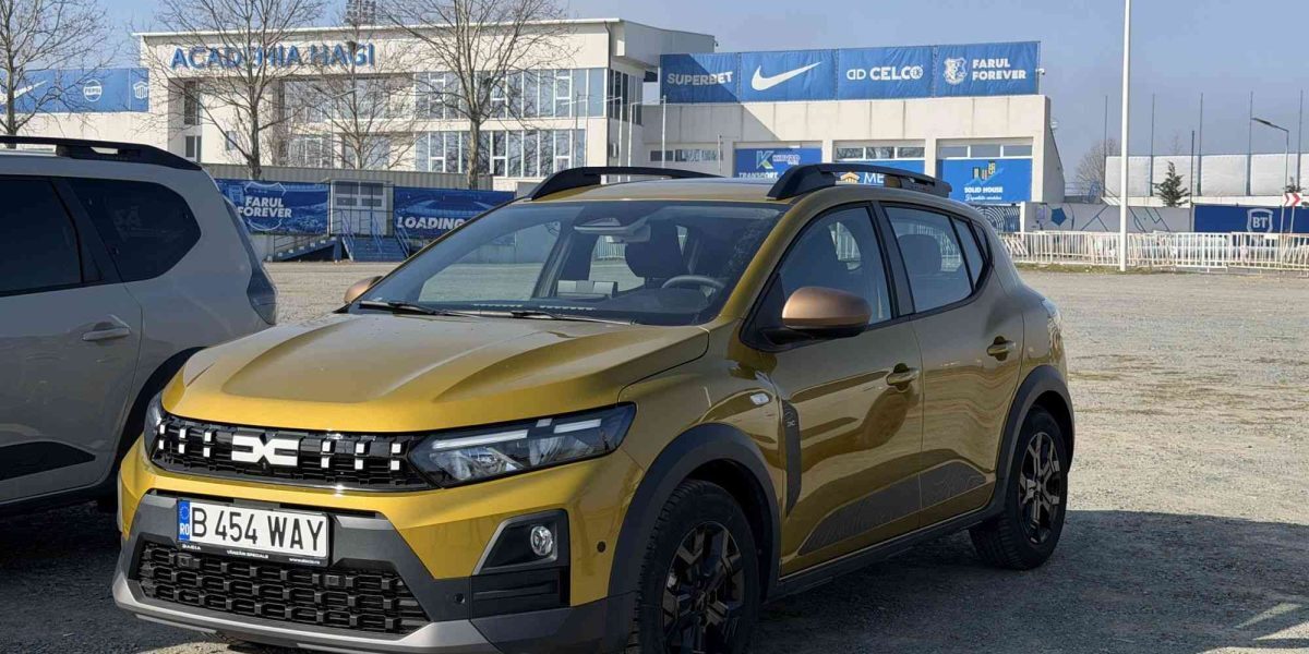 Dacia Sandero Hybrid 155, disponibilă la comandă în România