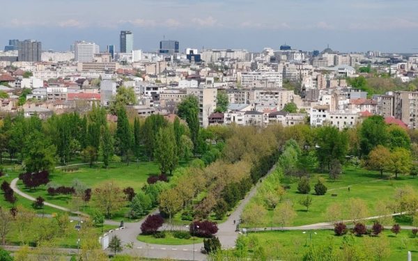 Parcul Izvor, Nadia Comăneci: Conflict între istorie și legendă
