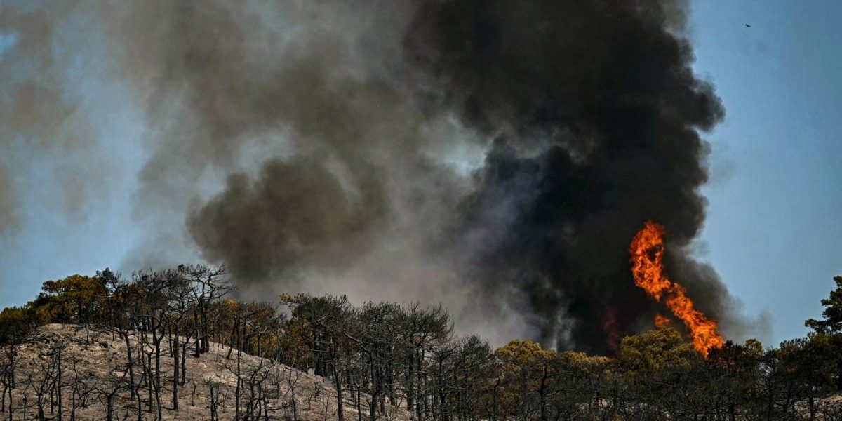 Spania, cod roșu incendii: MAE, atenționare severă pentru români