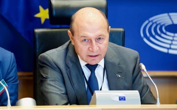 Băsescu: PNRR e zero creștere, 30 miliarde irosite