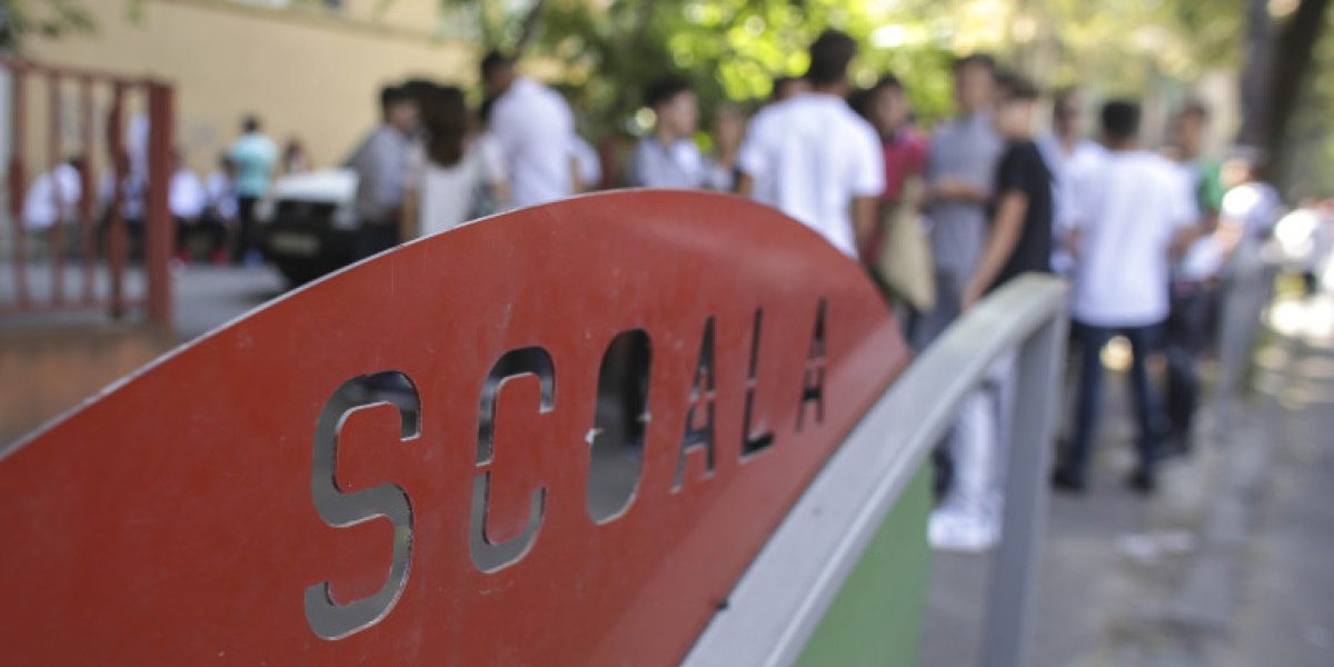 Bolojan, despre bursele sociale pe vacanțe: Dezvăluiri majore