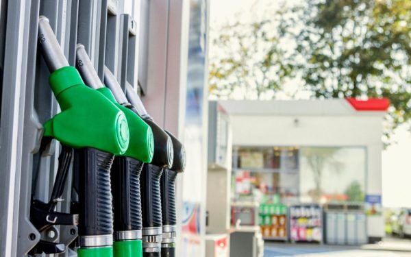 Motorina, mai scumpă decât kerosenul în Europa. Prețurile rămân sus