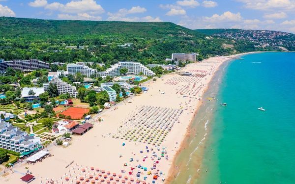 Turiștii români păcăliți în Bulgaria: SMS fatal pentru vacanța lor