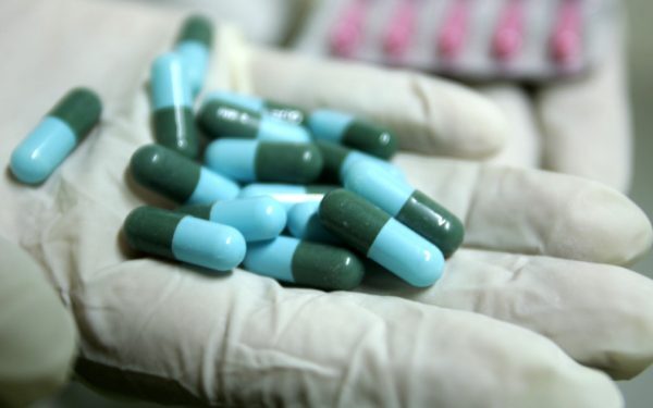 Fabricile de medicamente, disperate: „Nu ne tăiați curentul, România e în criză”